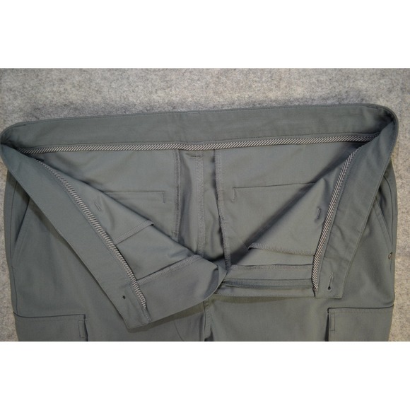 Vuori Pants Mens 36 Performance Cargo Jogger Athletic Outdoor Pockets - Picture 12 of 16